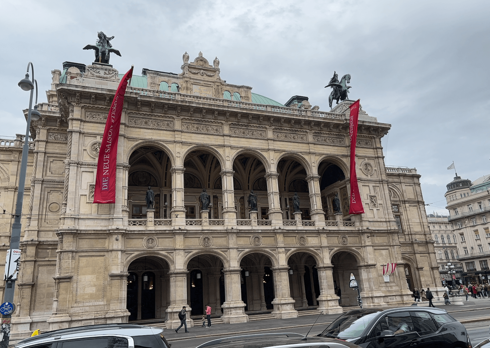 STAATSOPER